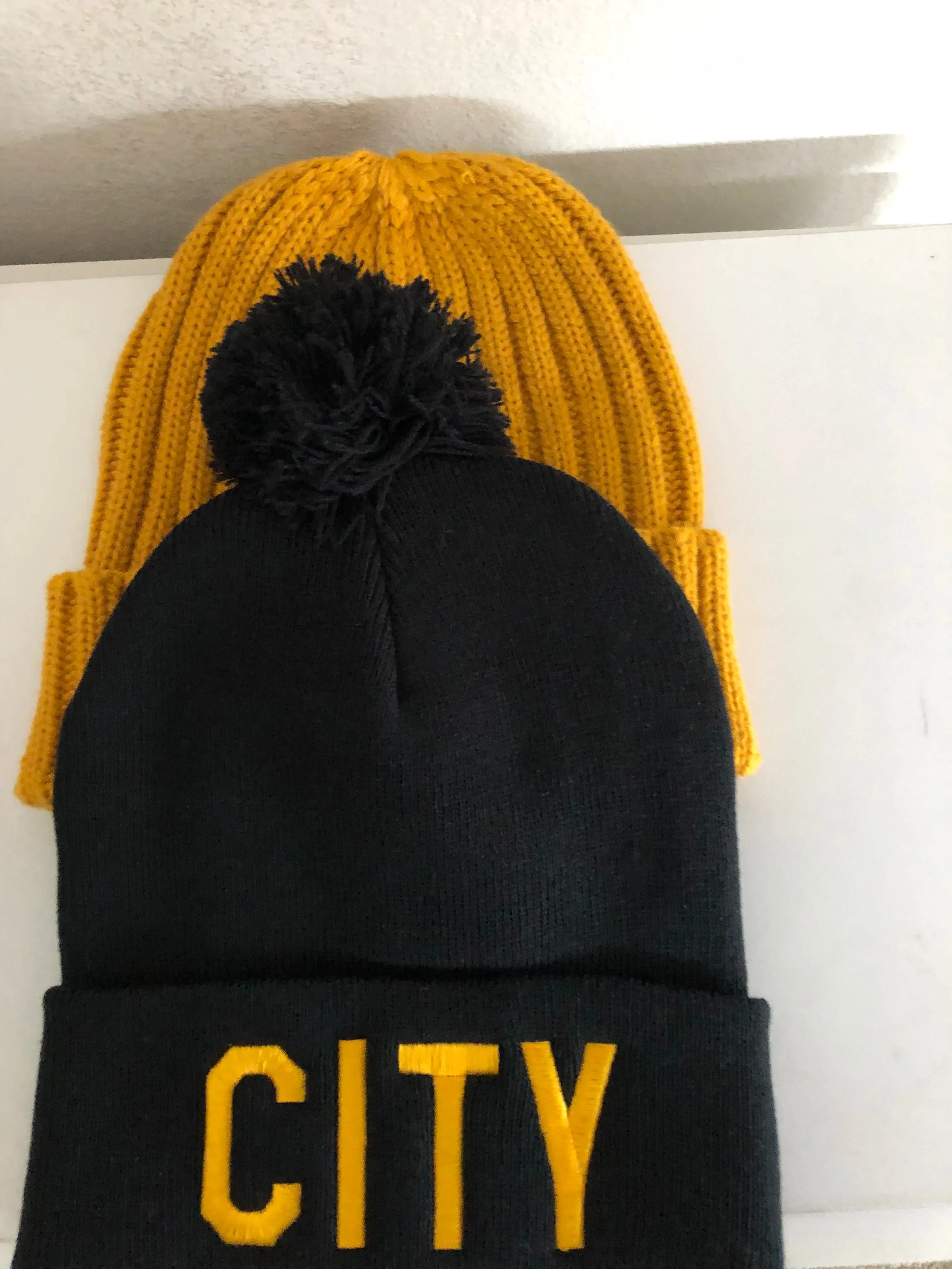 CITY Pom Beanie