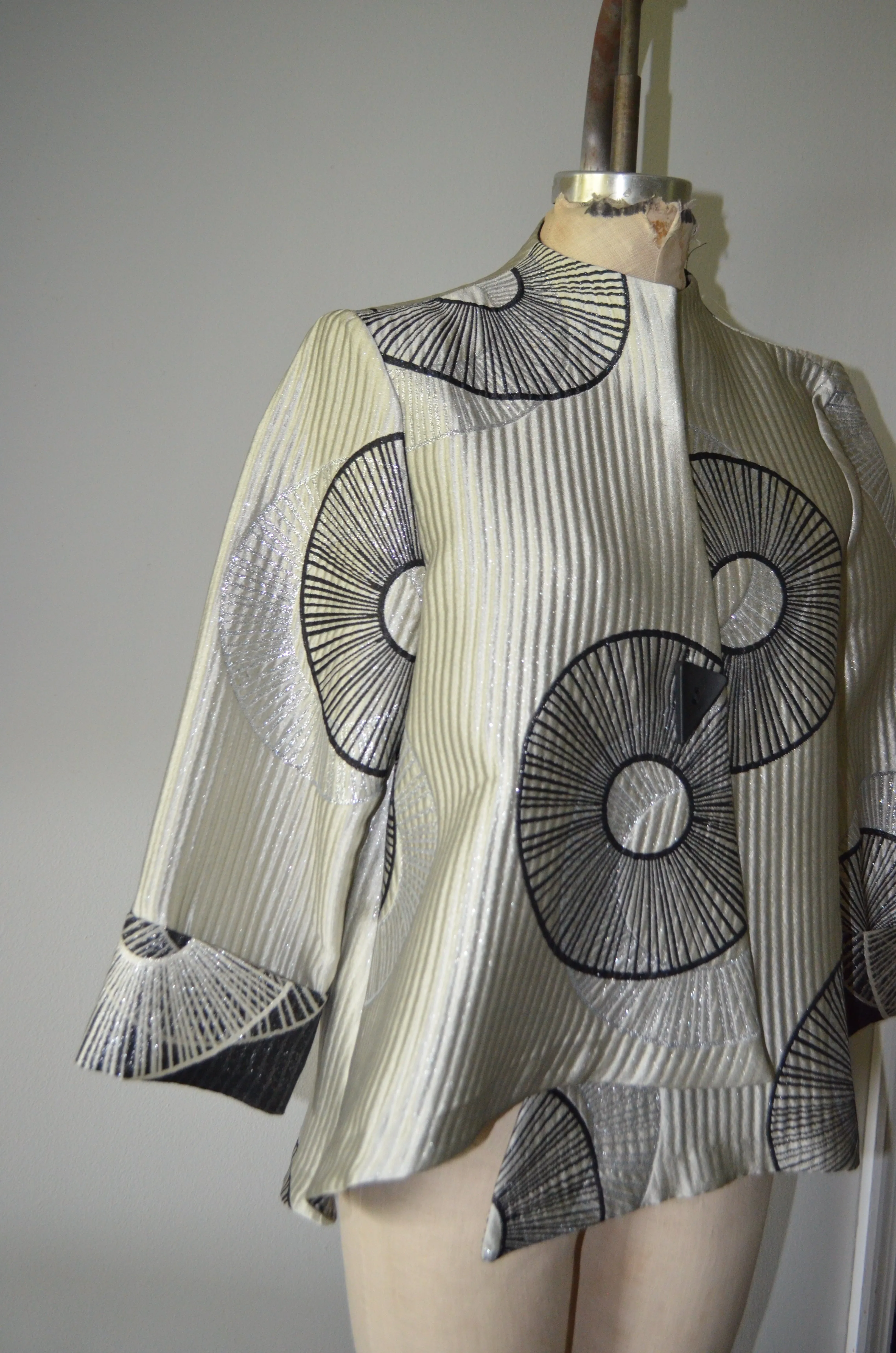 IC by Connie K Metallic Tunic Jacket Asymetric Asian Style