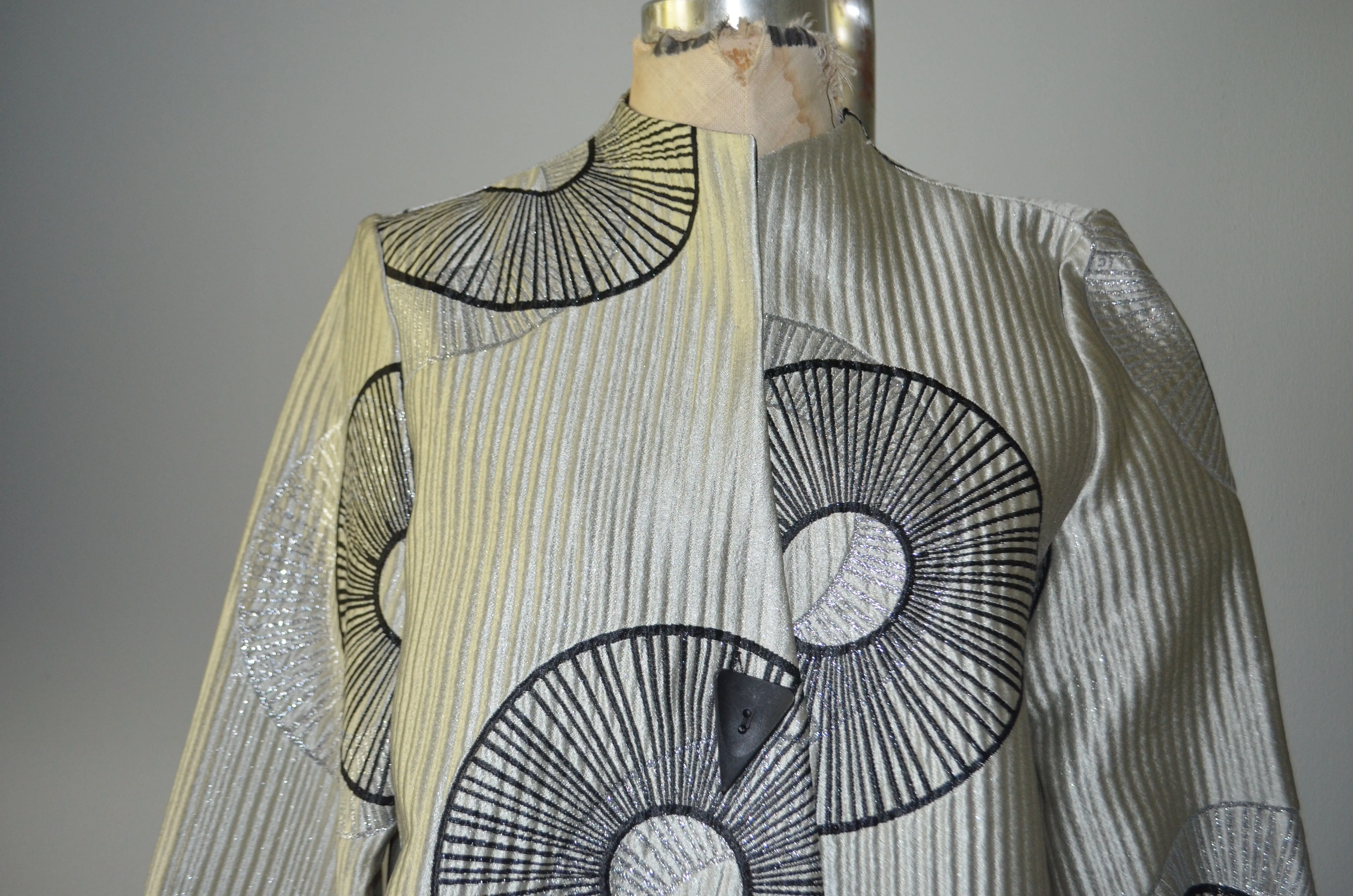 IC by Connie K Metallic Tunic Jacket Asymetric Asian Style