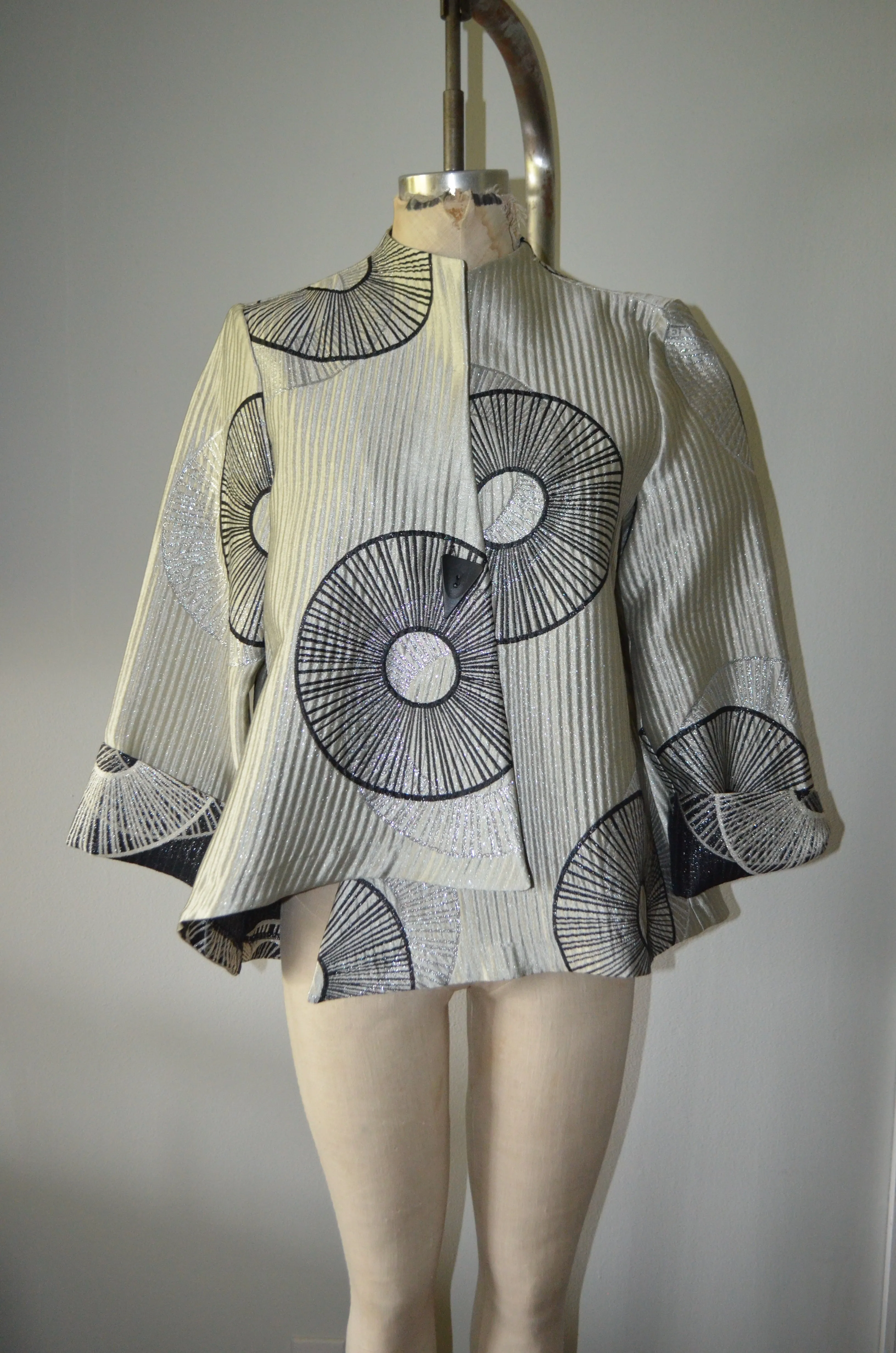 IC by Connie K Metallic Tunic Jacket Asymetric Asian Style
