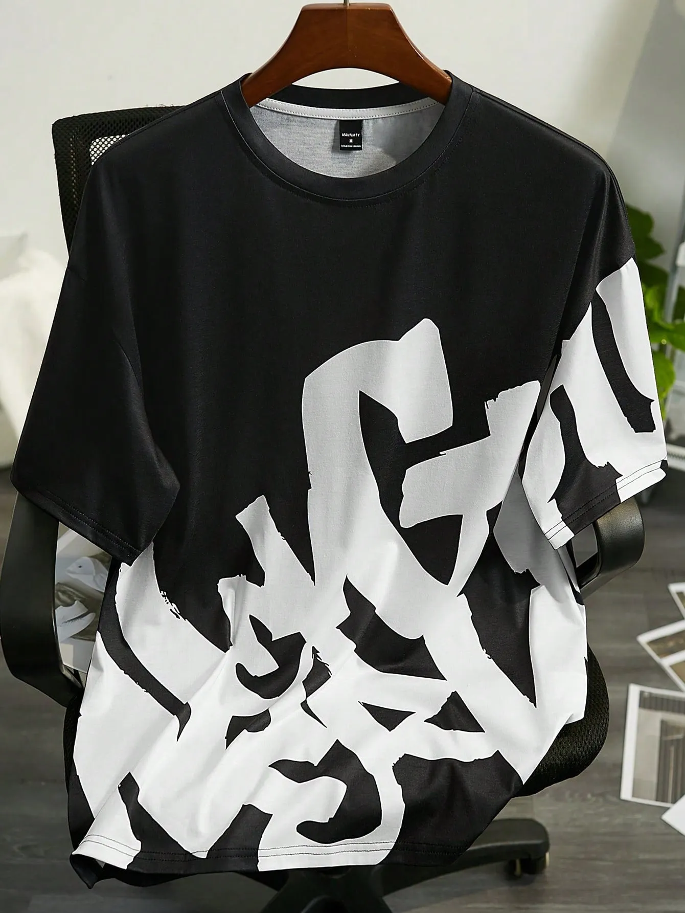 Manfinity LEGND Men's Summer Casual Short Sleeve T-Shirt With Letter Print Round Neck