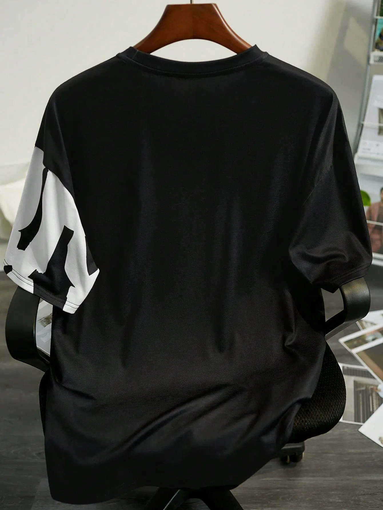 Manfinity LEGND Men's Summer Casual Short Sleeve T-Shirt With Letter Print Round Neck