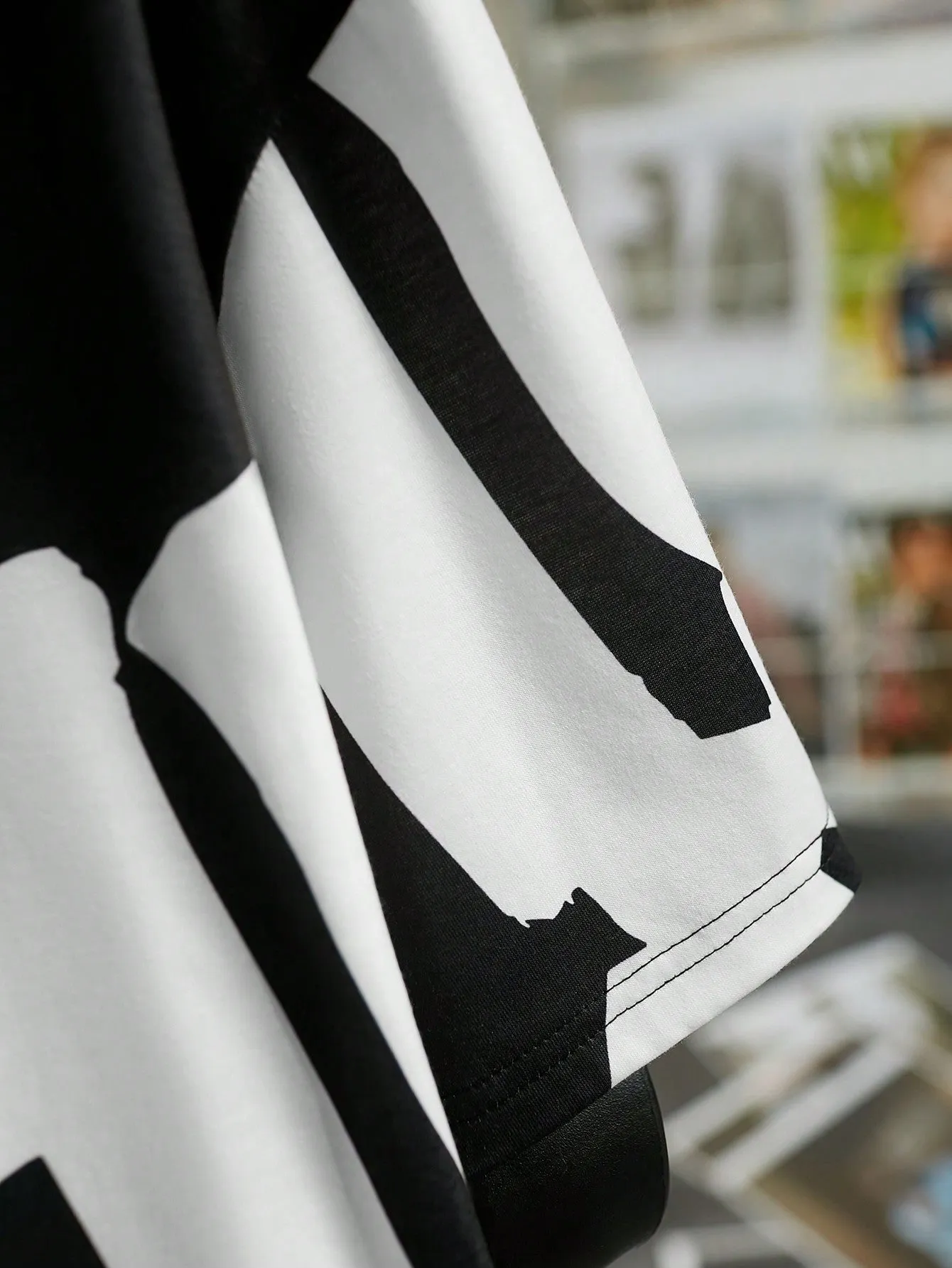 Manfinity LEGND Men's Summer Casual Short Sleeve T-Shirt With Letter Print Round Neck