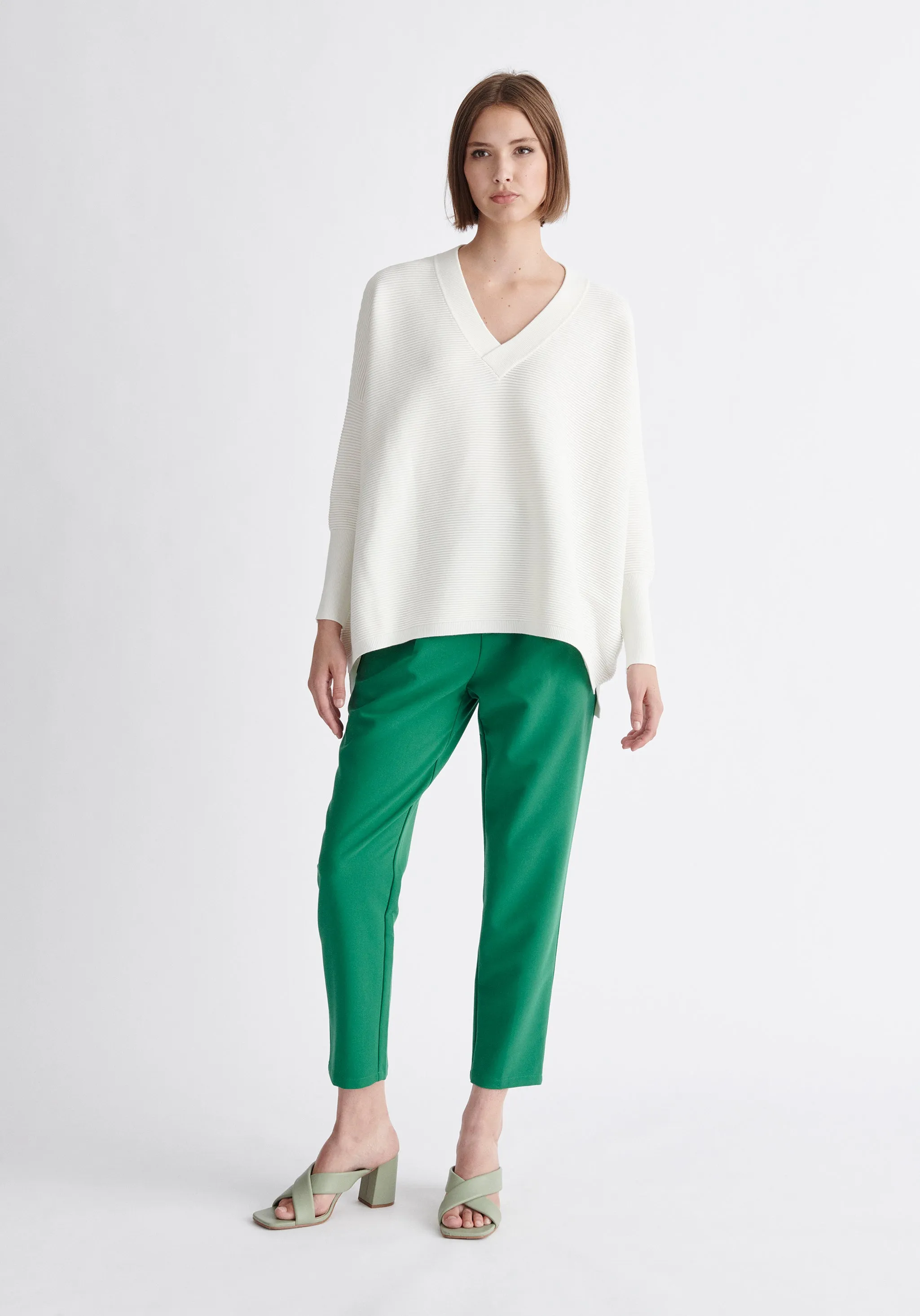 Paisie V-Neck Ribbed Jumper