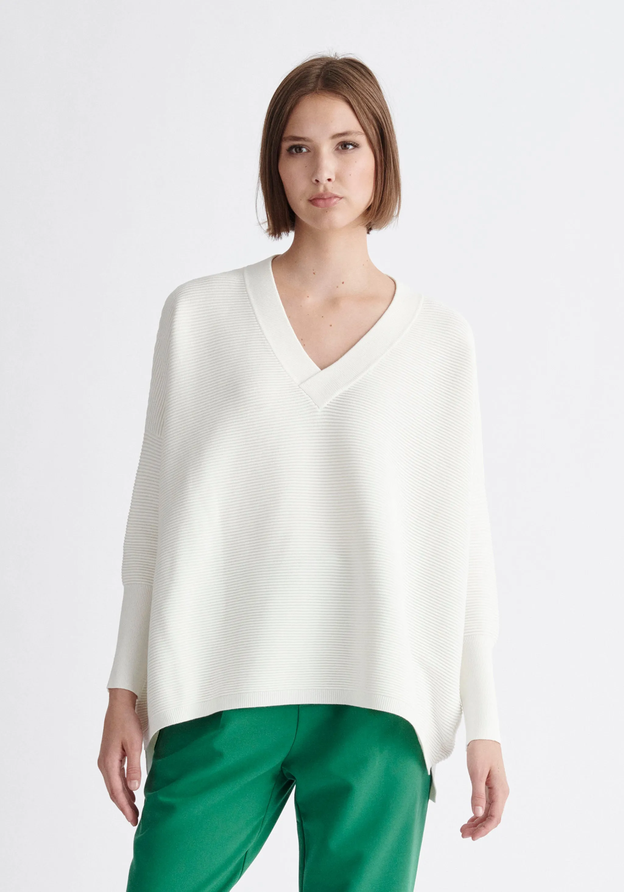 Paisie V-Neck Ribbed Jumper