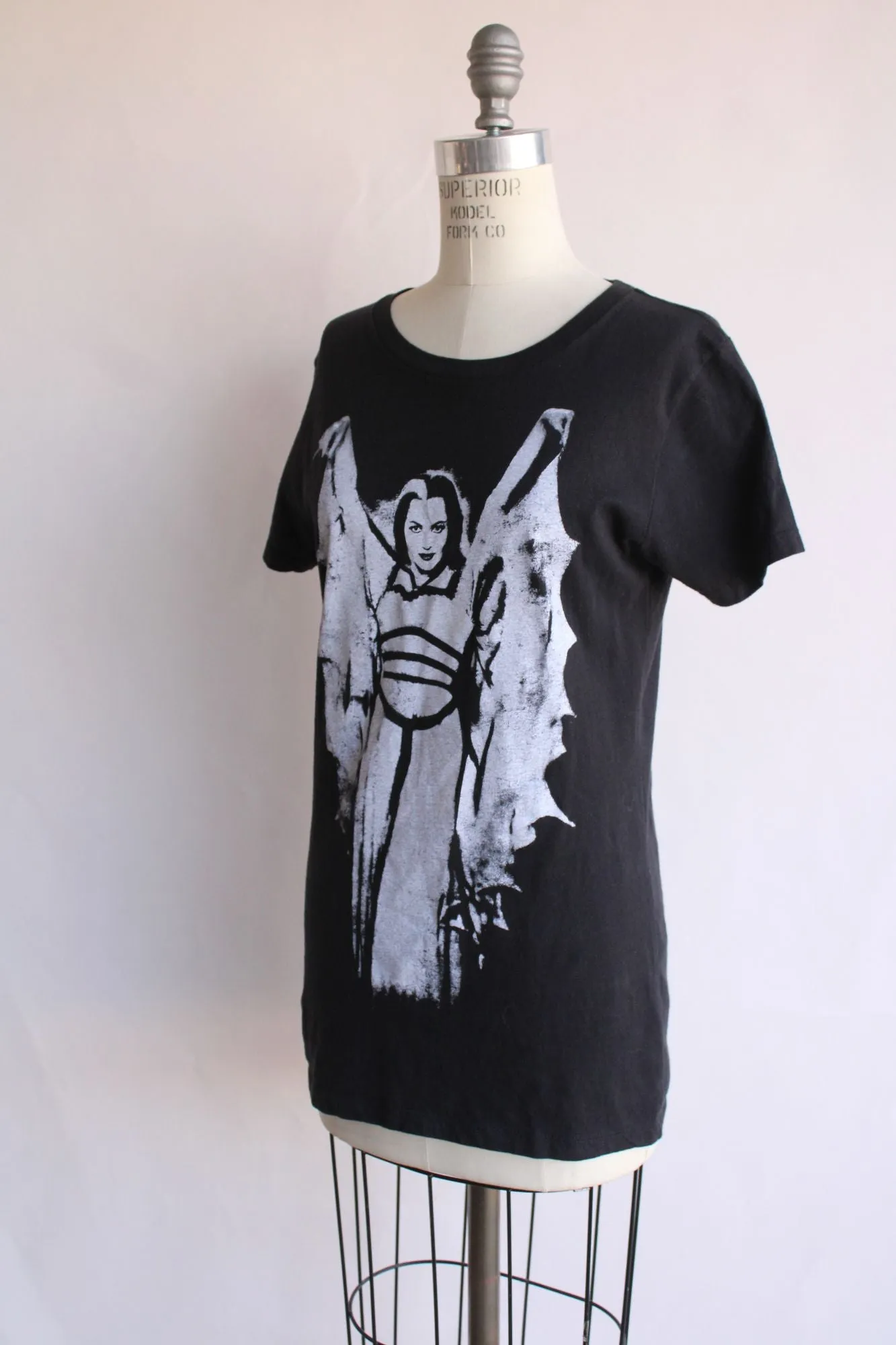 Rock Rebel Womens Lily Munster T Shirt, Size Large