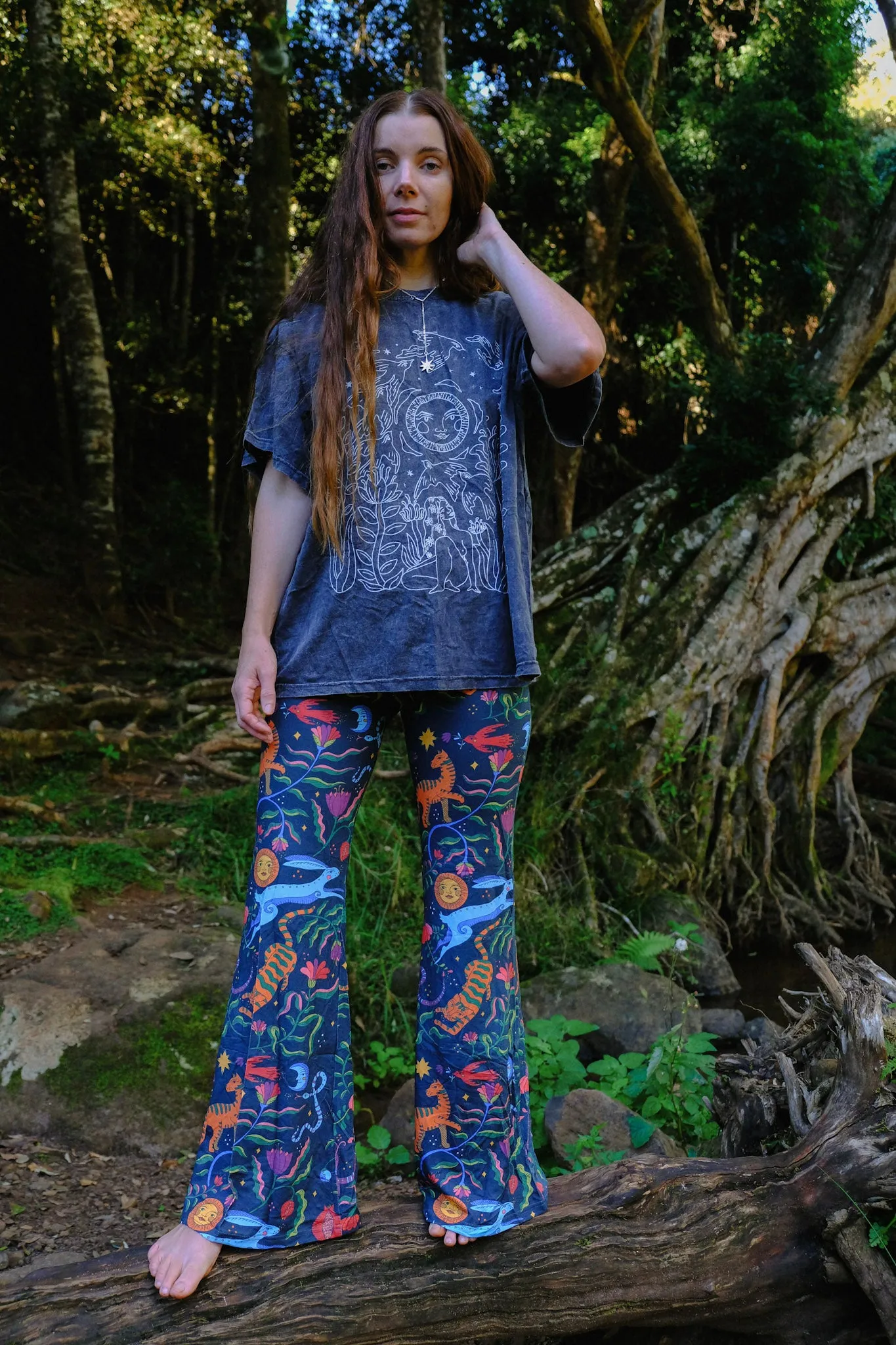 T-shirt - Black Stonewash - Moongazer