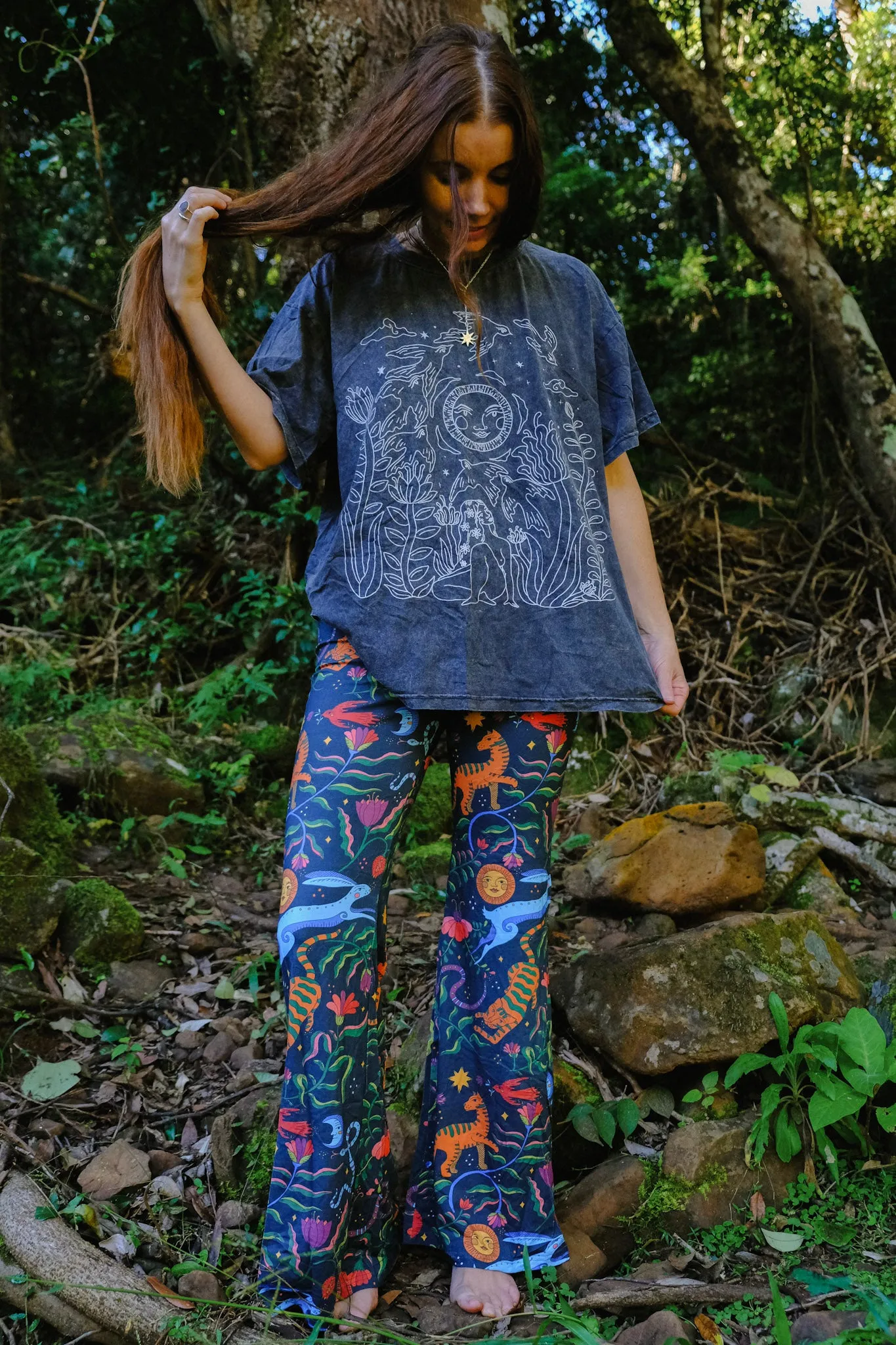 T-shirt - Black Stonewash - Moongazer